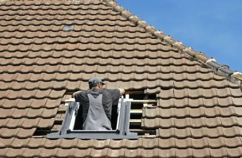 Pose de velux - La Chapelle-Montlinard